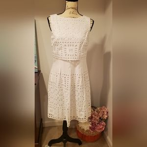Lauren Ralph Lauren Woman's  Cotton Eyelet, White Sleeveless Size 4.
